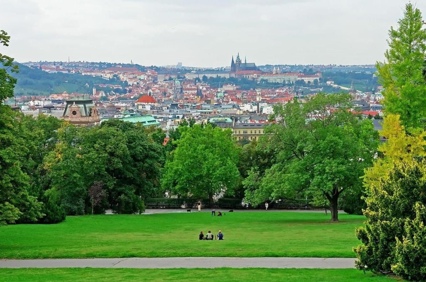 Apartment Cimburkova Praga Zewnętrze zdjęcie